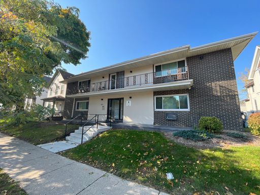 Nicely Updated 1 BR on East Side – photo 1