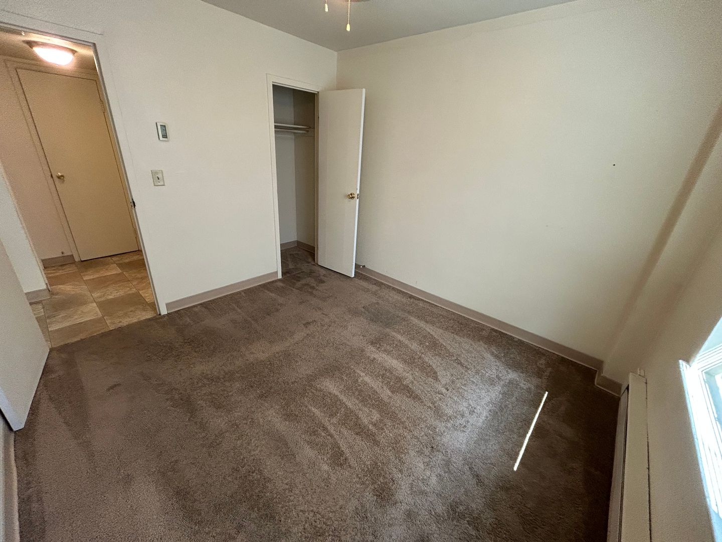 1029 E Knapp St 13 of 14