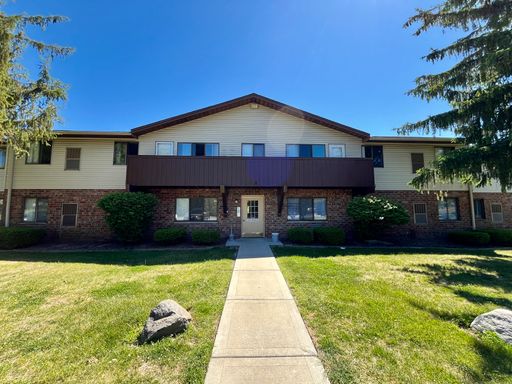Half Off First Month's Rent! Lovely 1st Floor 2-Bedroom in Germantown