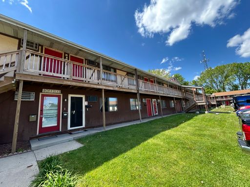 Beautiful Newly Renovated 1 Bedroom near Lake Winnebago! – photo 1