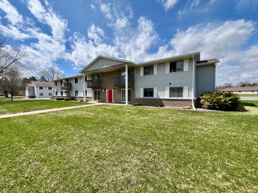 Spacious and Cozy 2 bedroom unit in Merrill!