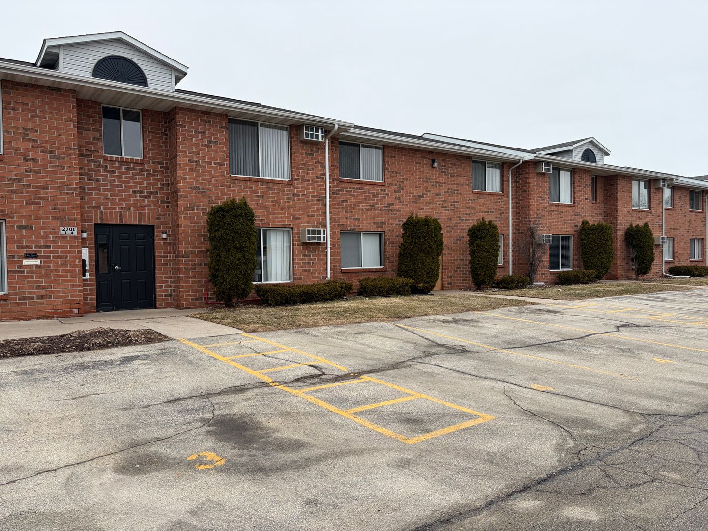 Green Bay Apartment: 2677 Humboldt Rd