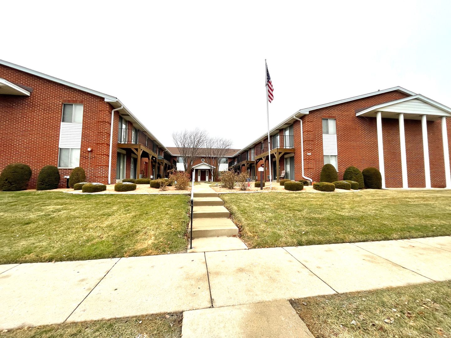 West Allis Apartment: 10610 W Oklahoma Ave