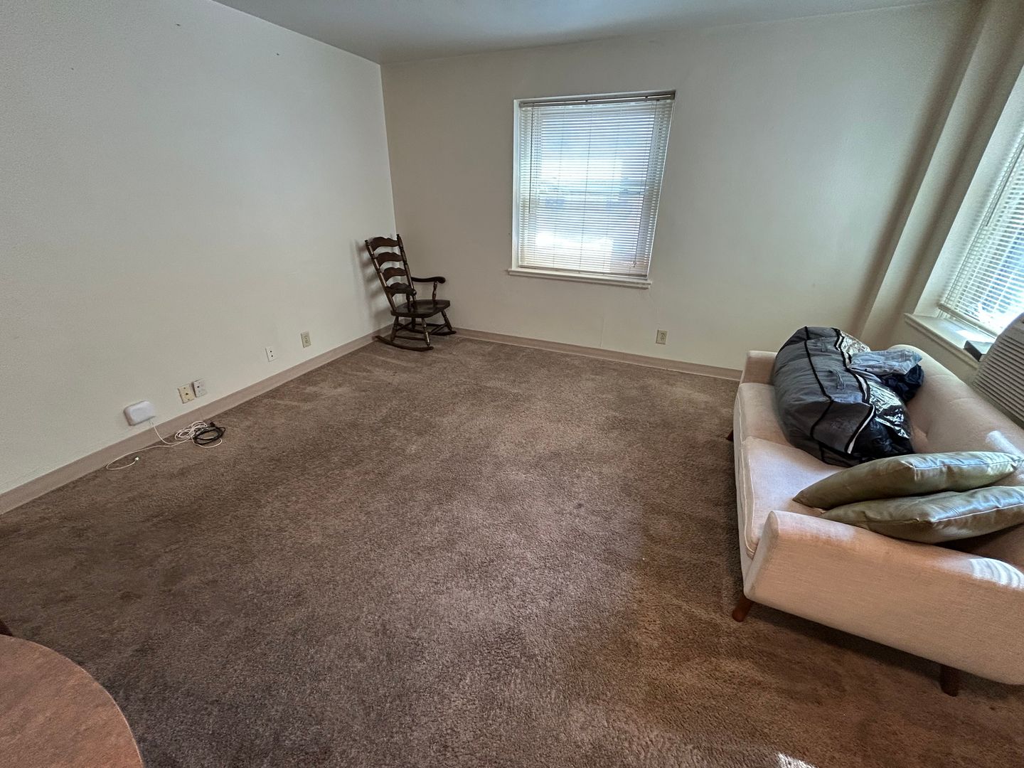 1029 E Knapp St 8 of 14