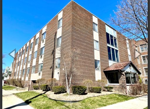 Spacious 1BR apartment with Heat & Hot Water Included! – photo 1