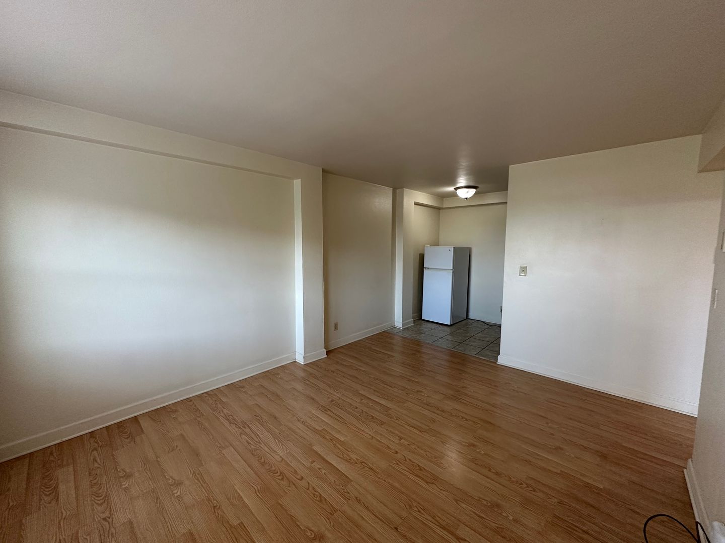 1029 E Knapp St 3 of 8