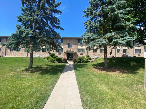 Germantown 2 BR! Great Layout! Half Off First Month's Rent!