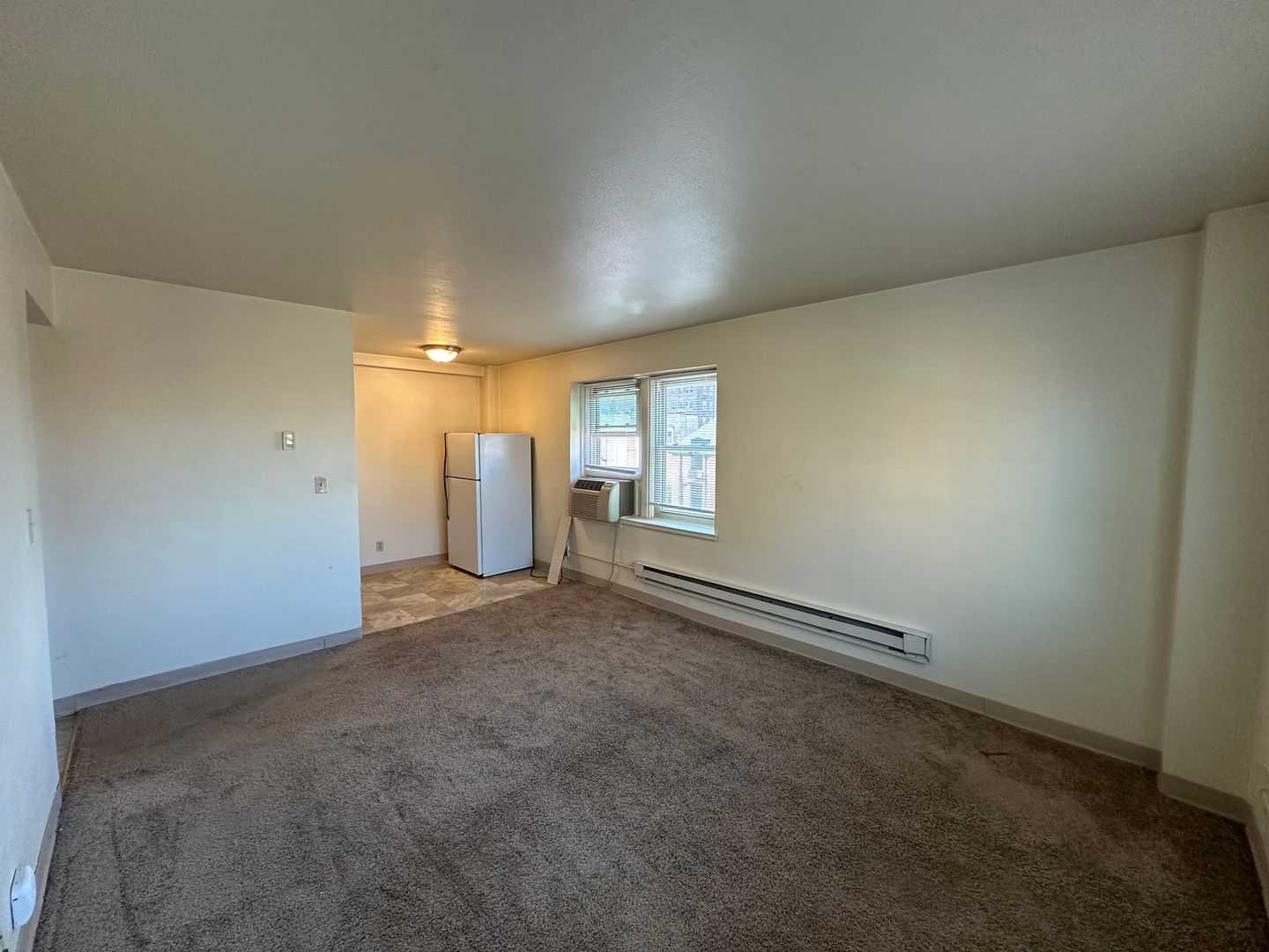 1029 E Knapp St 2 of 8