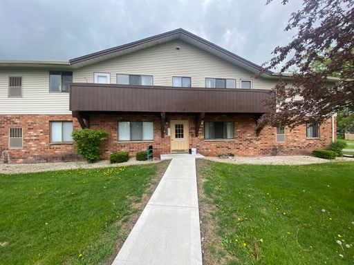 Bright and Convenient 2BR in Germantown! Half Off First Month!