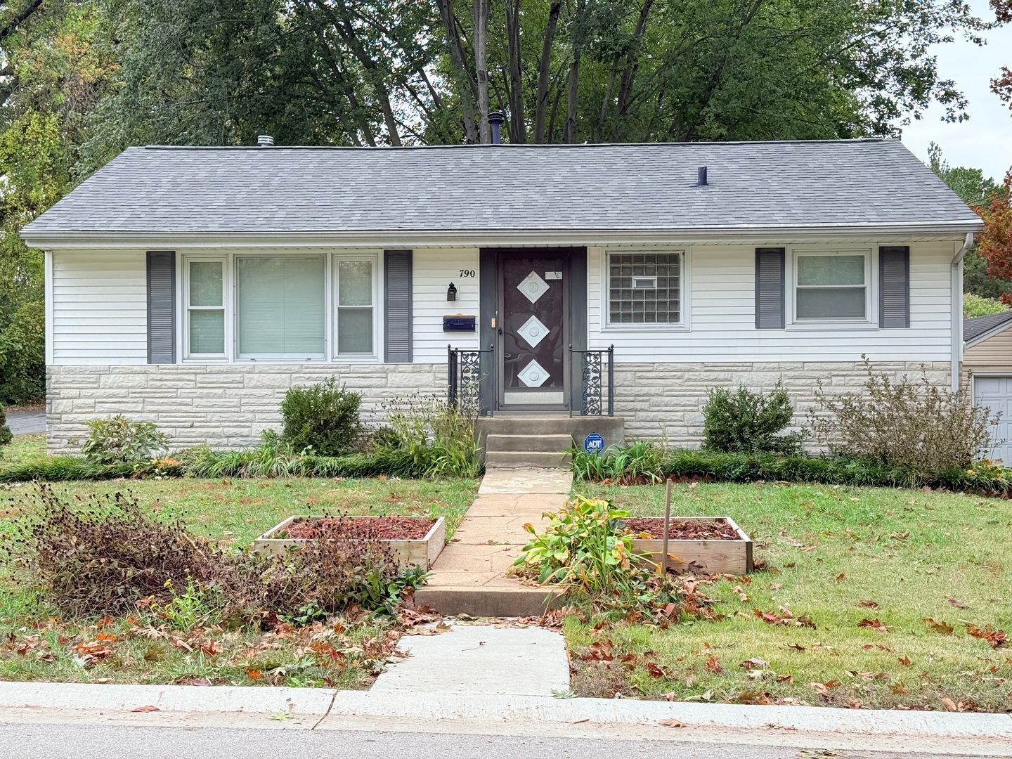 Florissant House: 790 Harrison Street