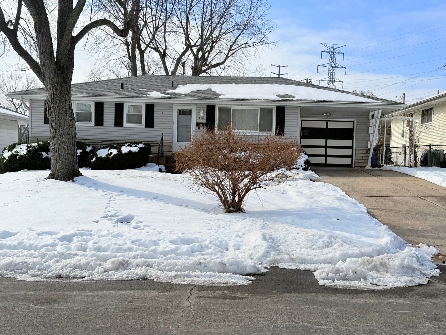 Florissant House: 470 Hundley Drive