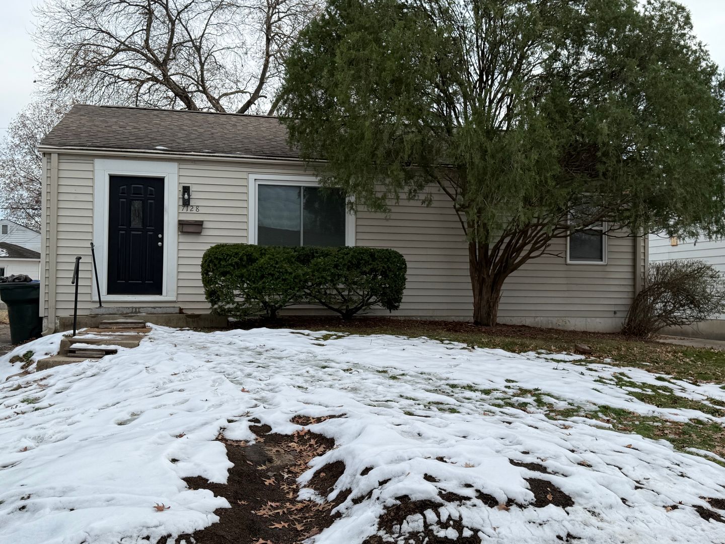 St. Louis House: 7128 Yates St.