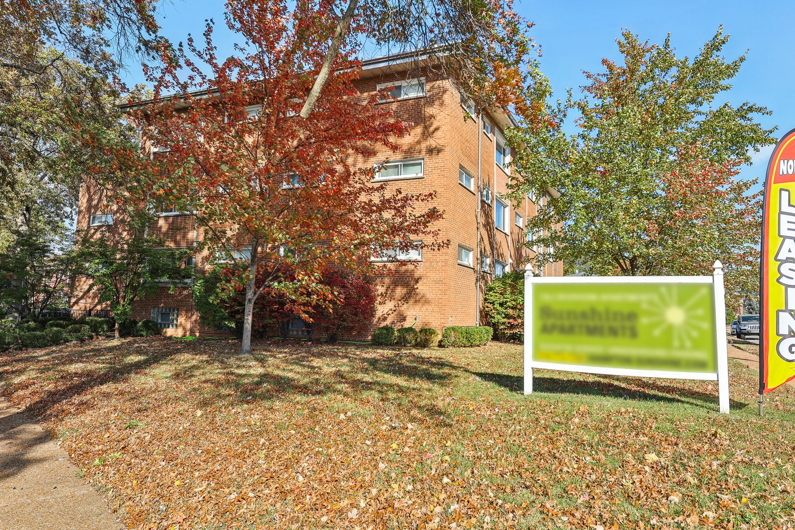 St. Louis Apartment: 7055 Hampton Ave