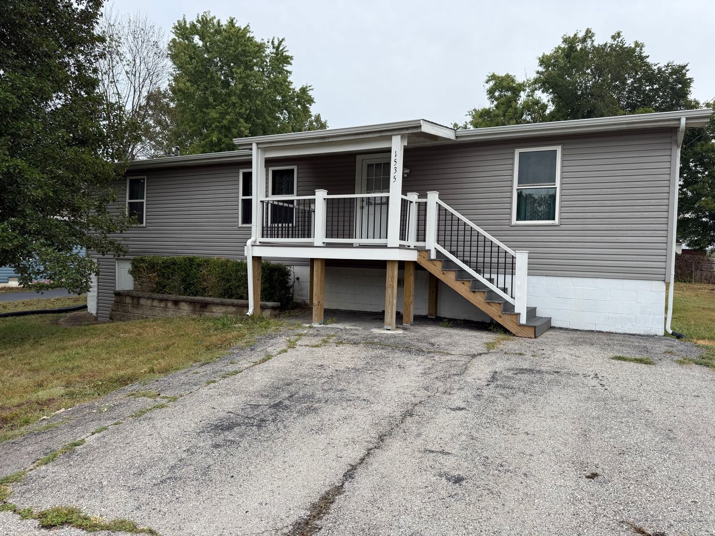 Barnhart House: 1535 Liguori Dr.
