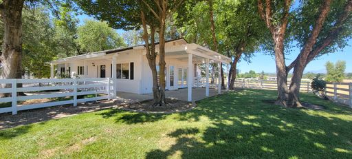 Palo Cedro Cozy Cottage 1.25 Miles Off HWY 44