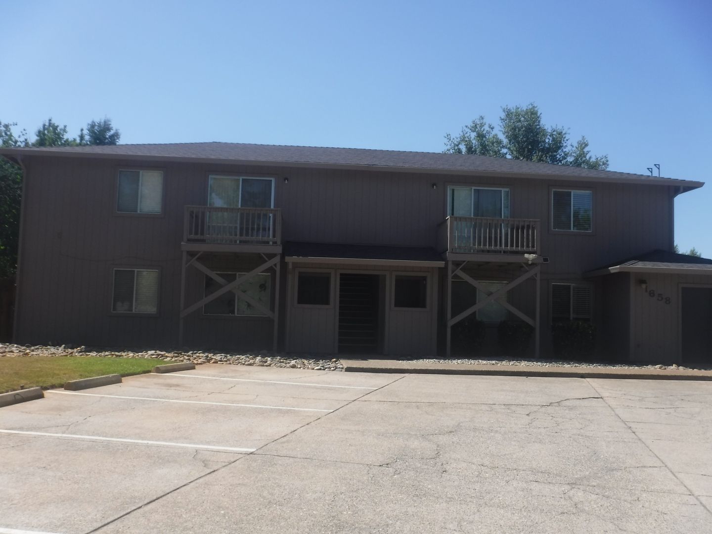 REDDING Apartment: 1658 BRAMBLE PL.