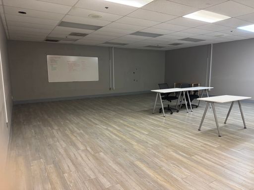 Spacious Office Space – photo 1