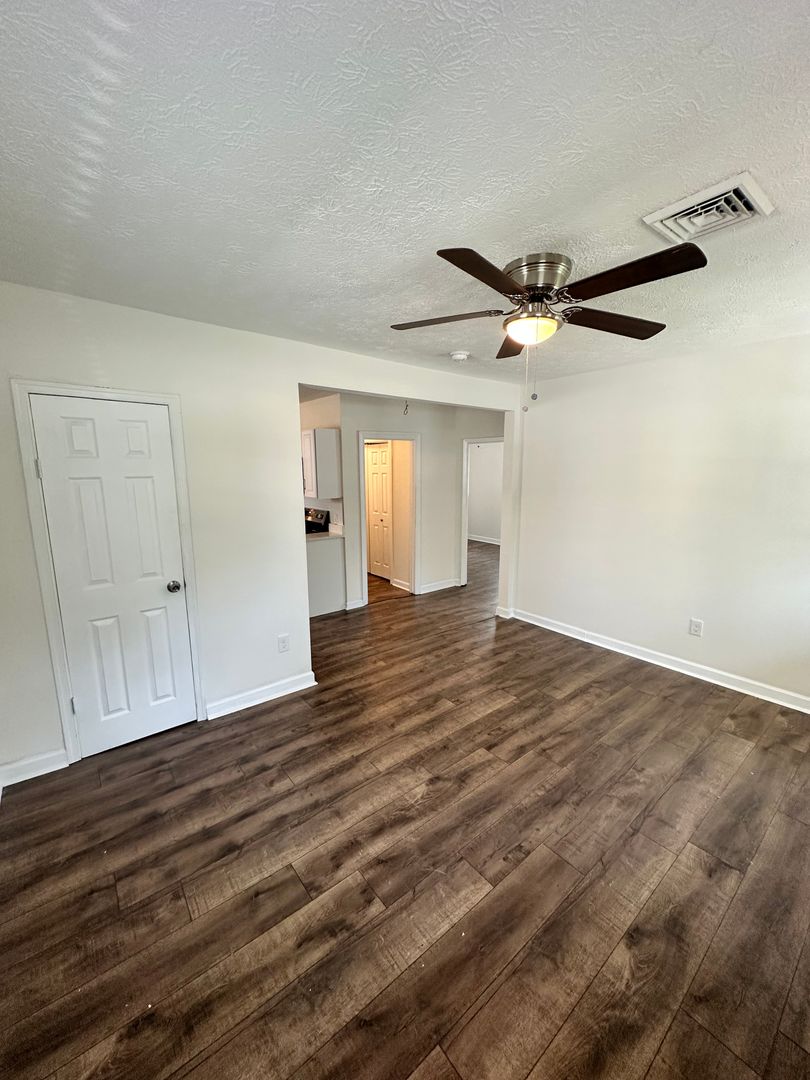 227 Settlers Landing Road 3 of 12