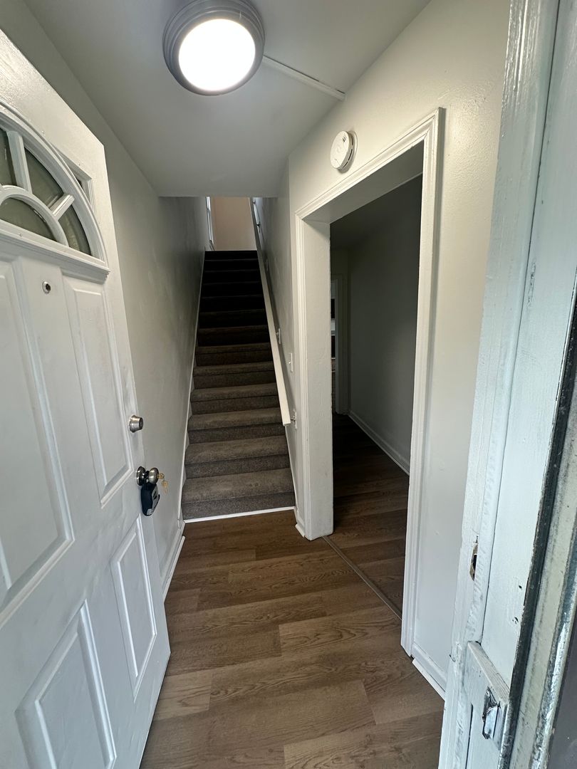 3239 Marne Avenue 2 of 12