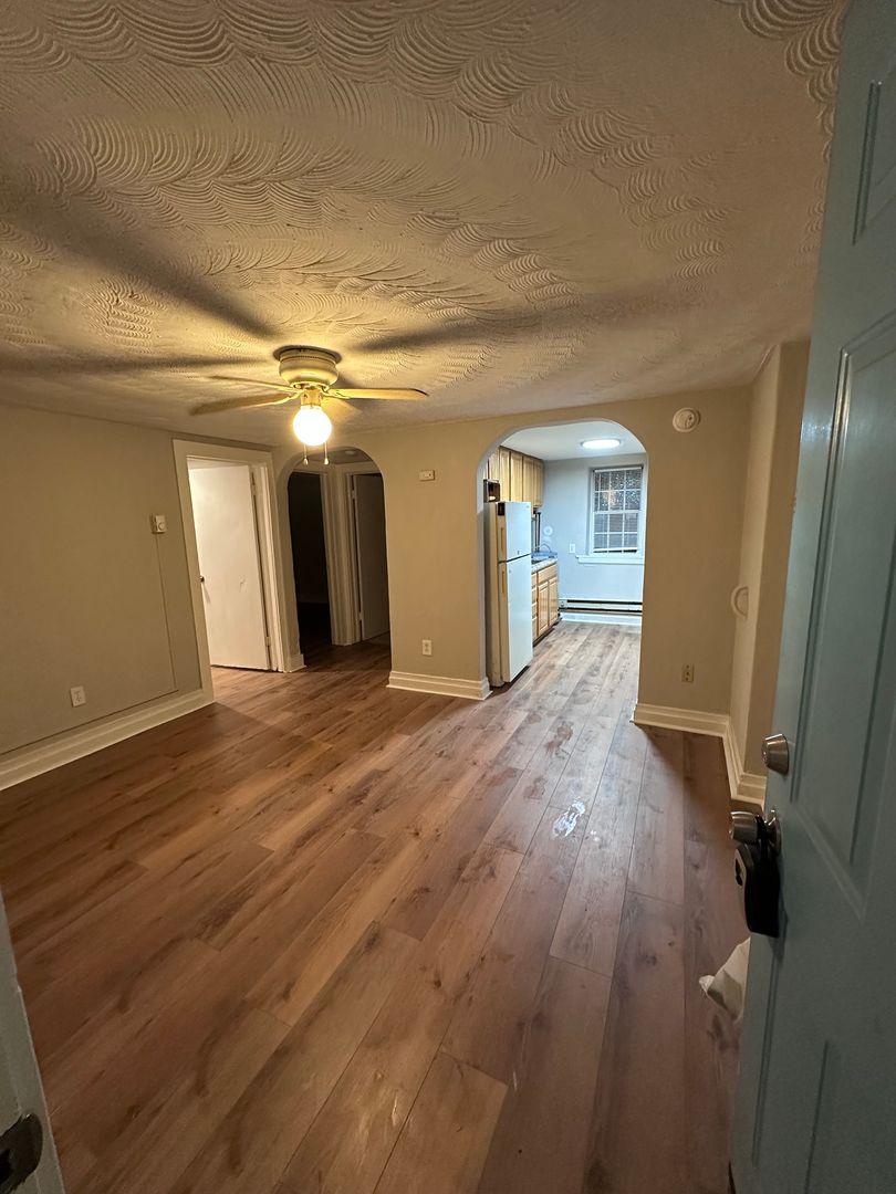 Chesapeake Apartment: 1411 20th Street