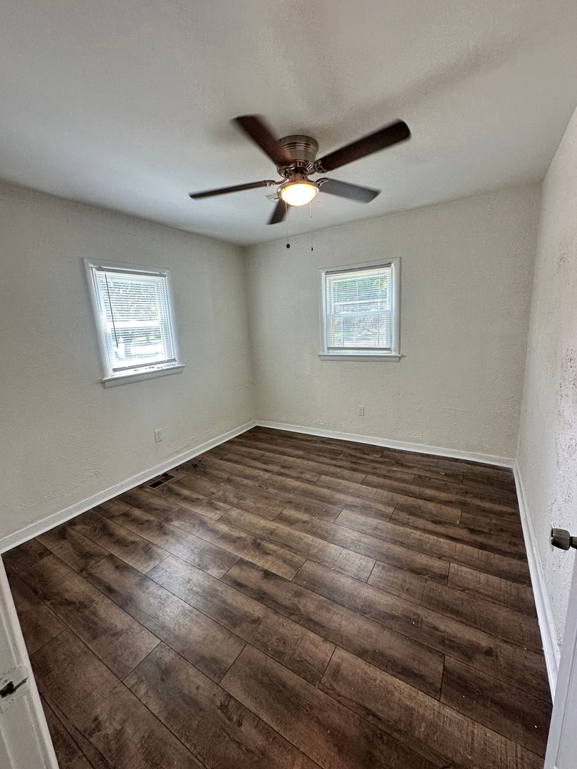 227 Settlers Landing Road 10 of 12