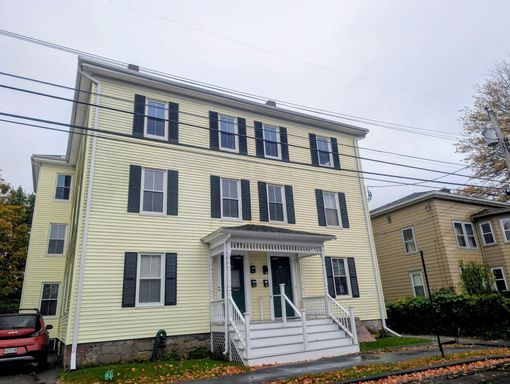 Beautiful Downtown Brunswick 2 Bed Apartment