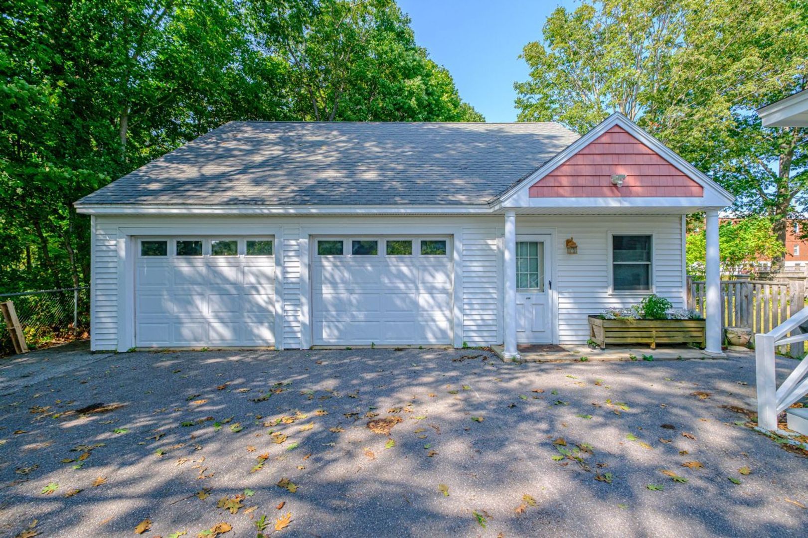 Brunswick Apartment: 22 Cedar St