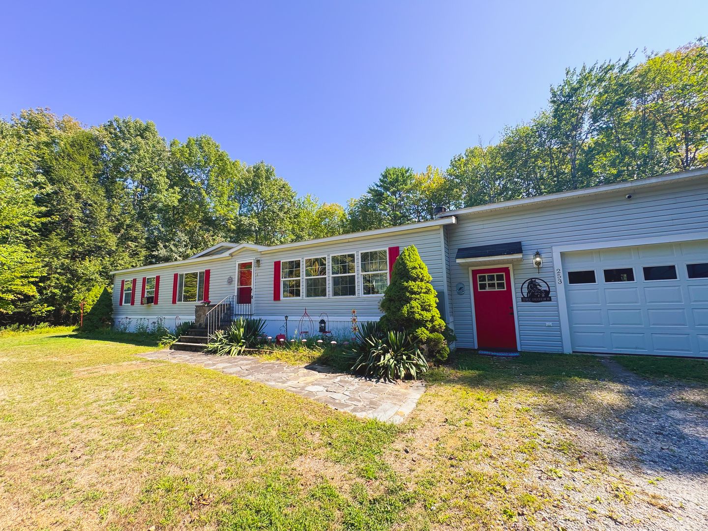 Richmond House: 253 Brunswick Rd