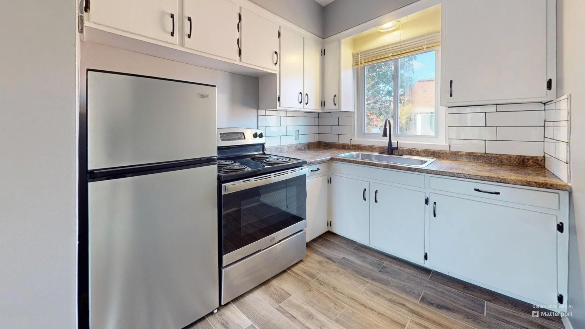 Rocky River Apartment: 18923 Hilliard Blvd.