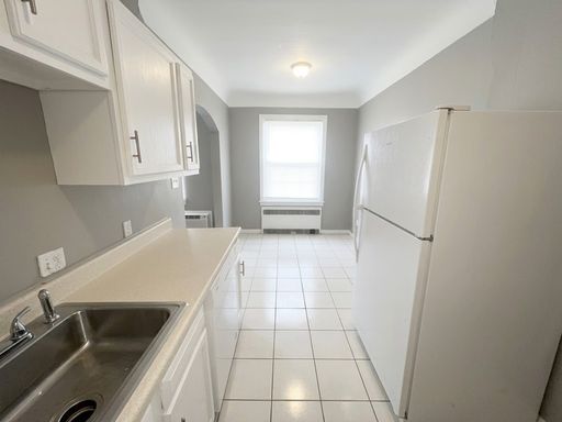 Shaker Heights 1bed – photo 1
