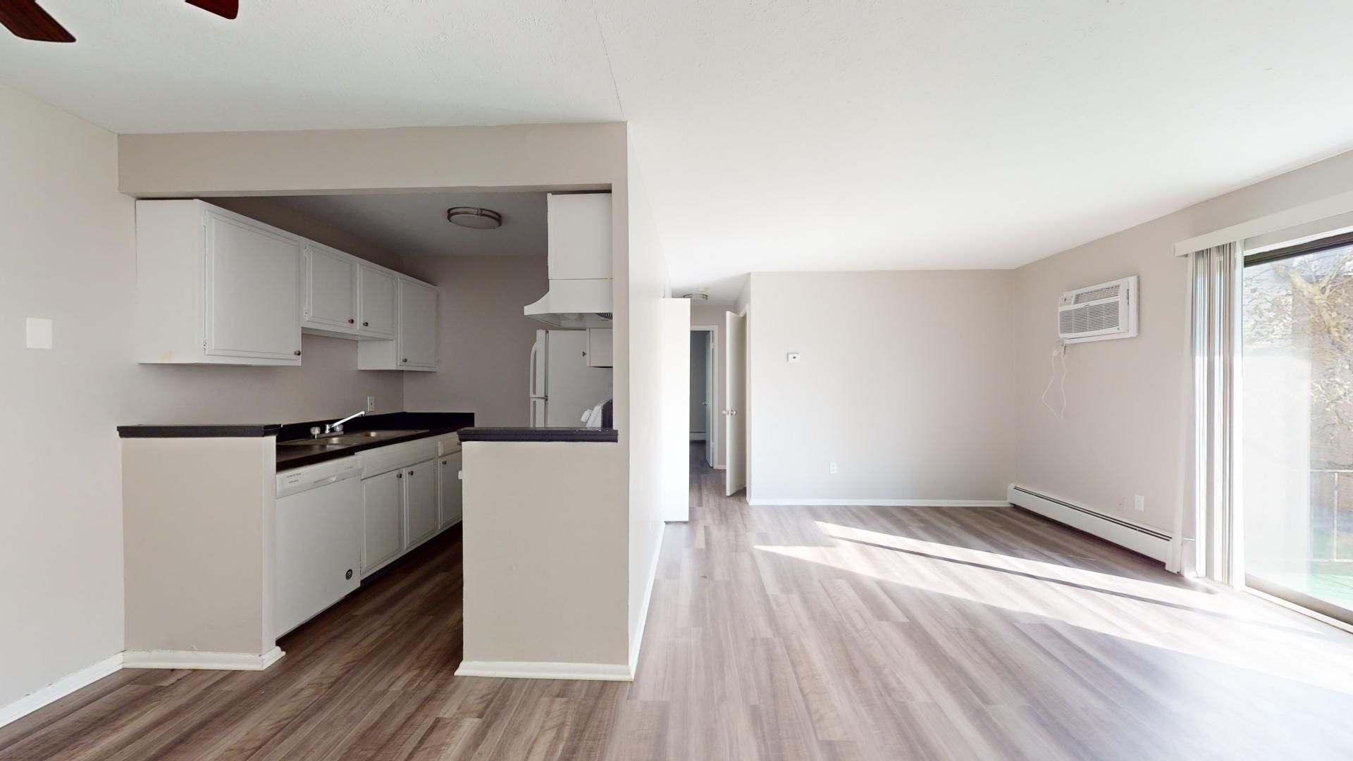 Maple Heights Apartment: 15312 Maple Park Dr.