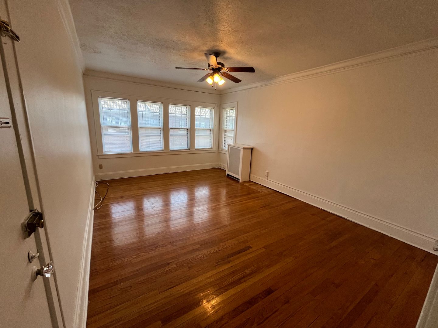 Cleveland Heights Apartment: 2431-39 Overlook Rd.