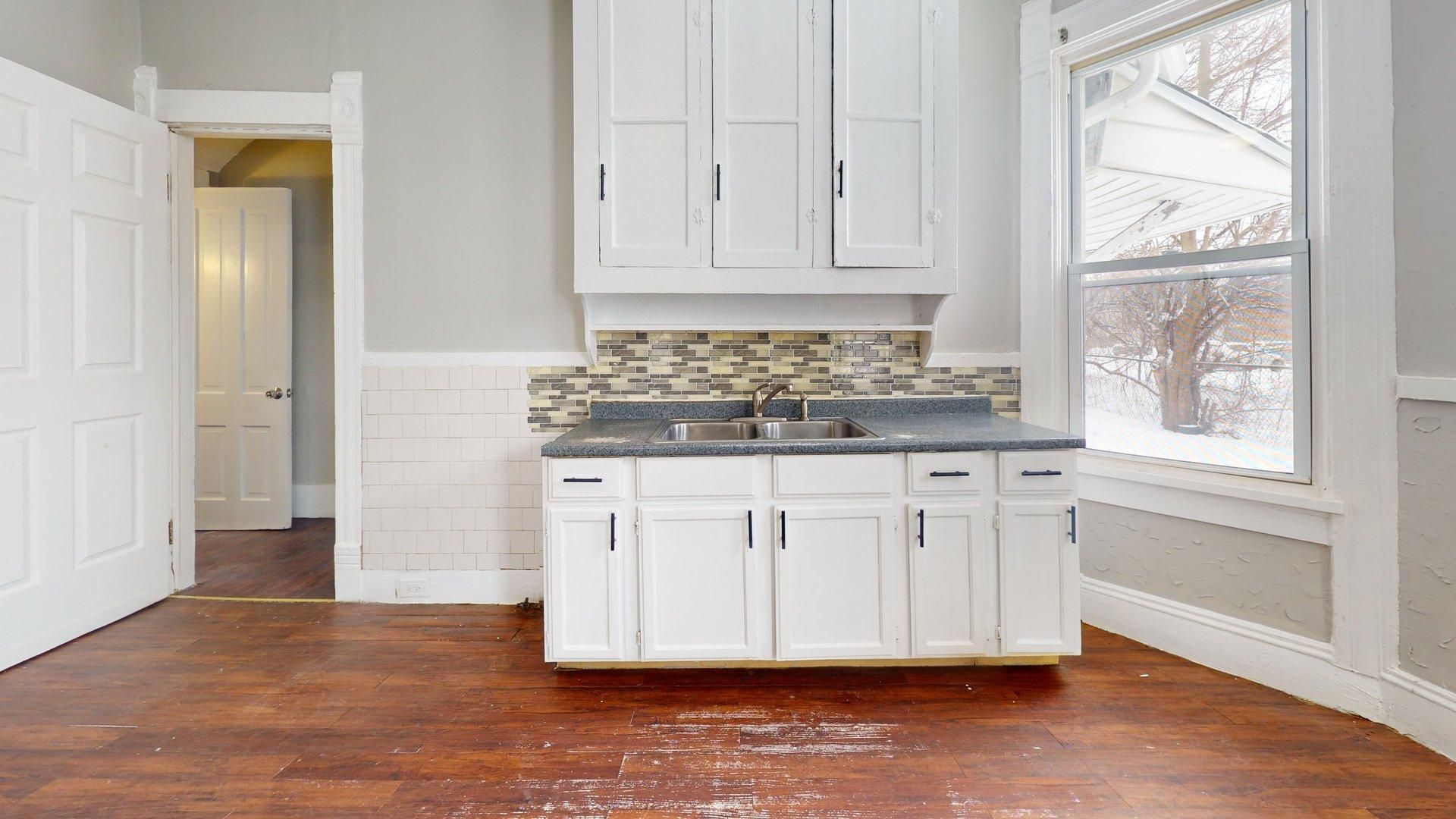 Cleveland Apartment: 3165 West 31st St.