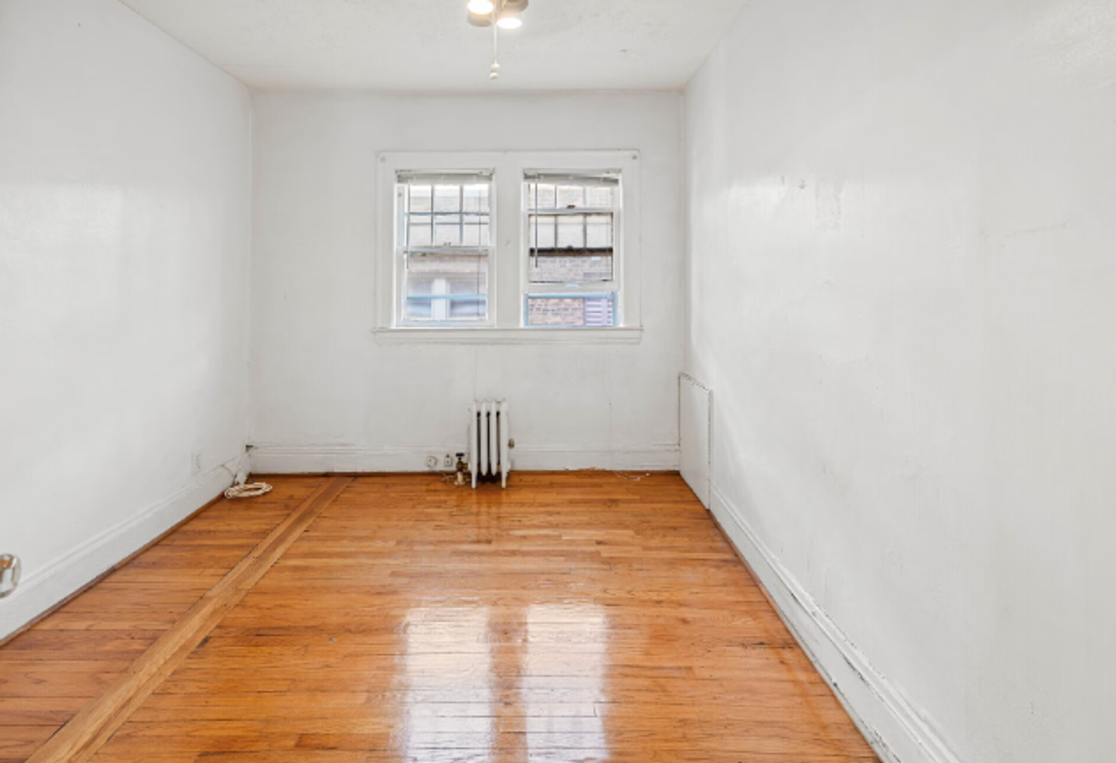 Cleveland Heights Apartment: 12467-12469 Cedar Road