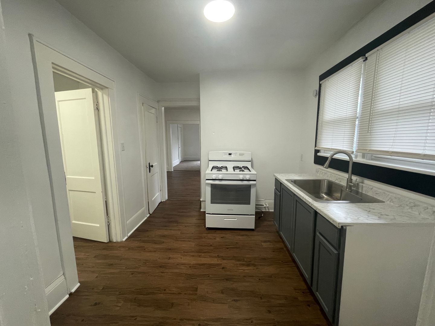 Akron Apartment: 1228 Pondview Avenue