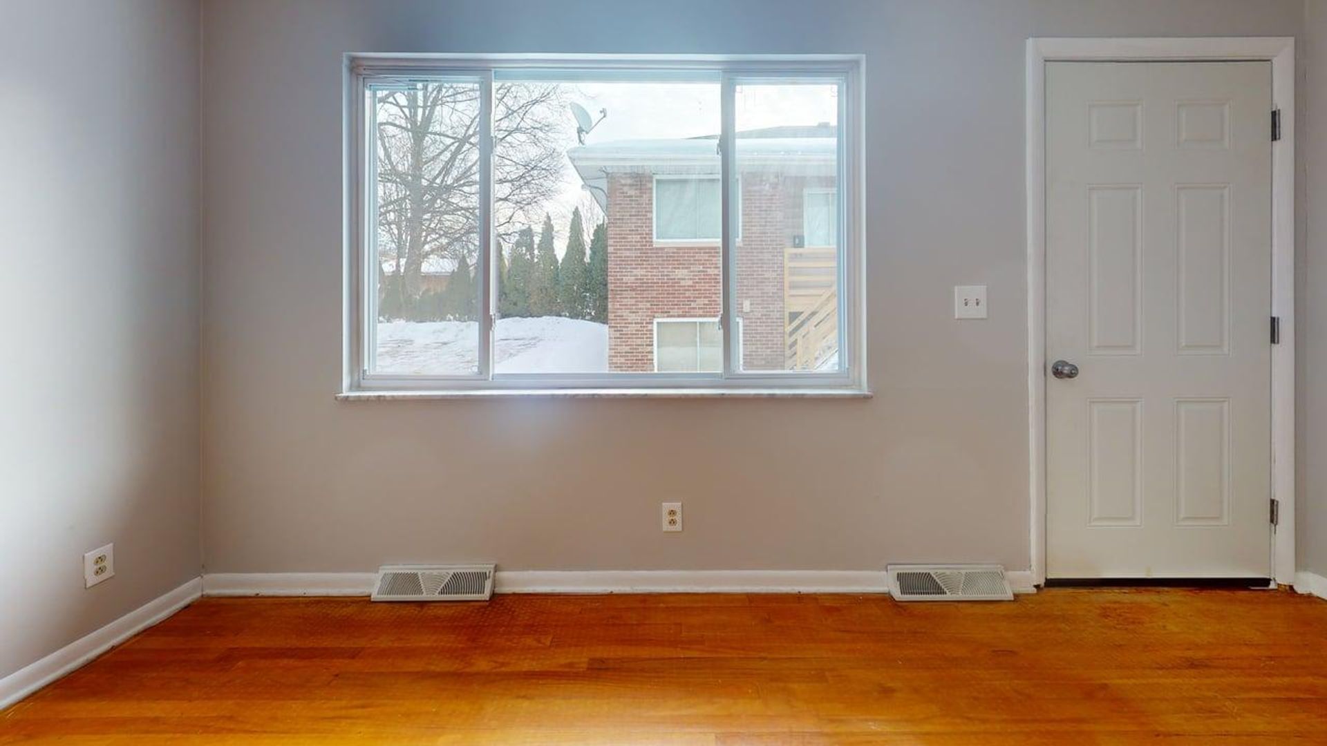 Akron Apartment: 839-841 E Wilbeth Rd, Akron, OH 44306