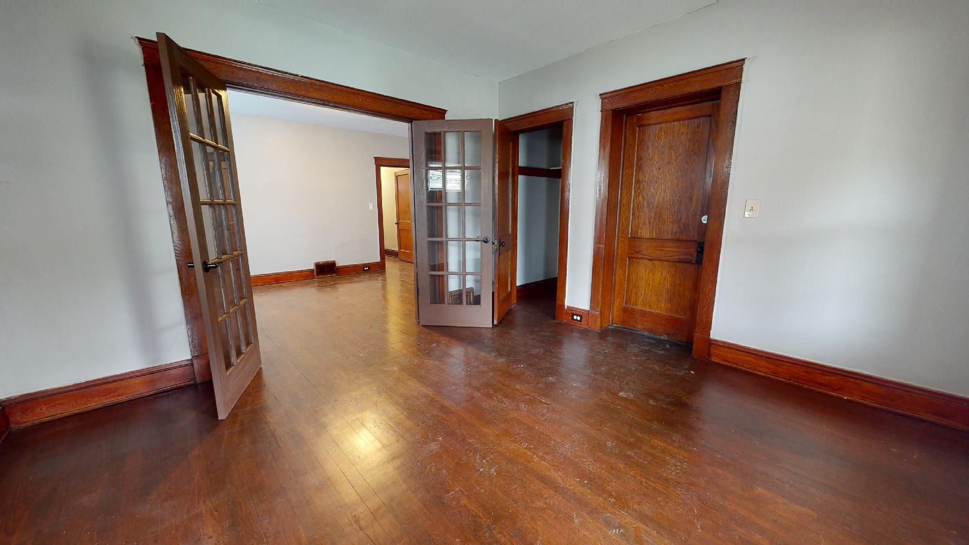 Lakewood Apartment: 1497-1499 Coutant Ave