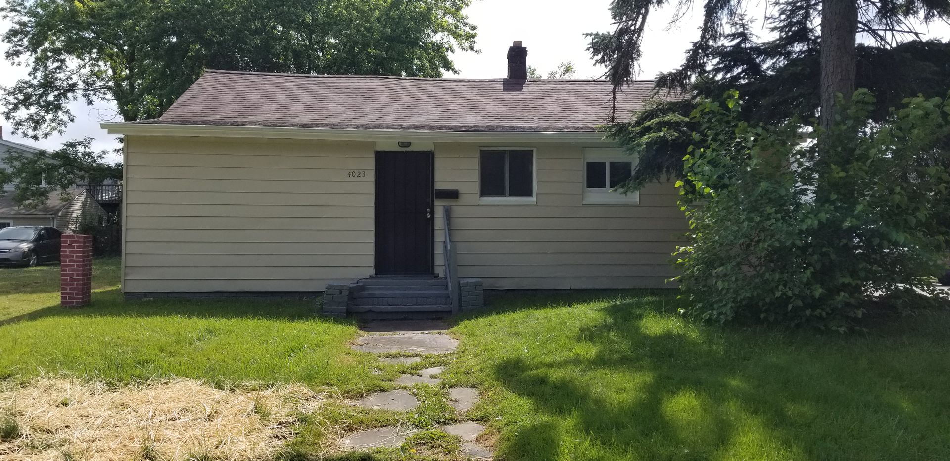 4023 Valley Rd. 3 of 12