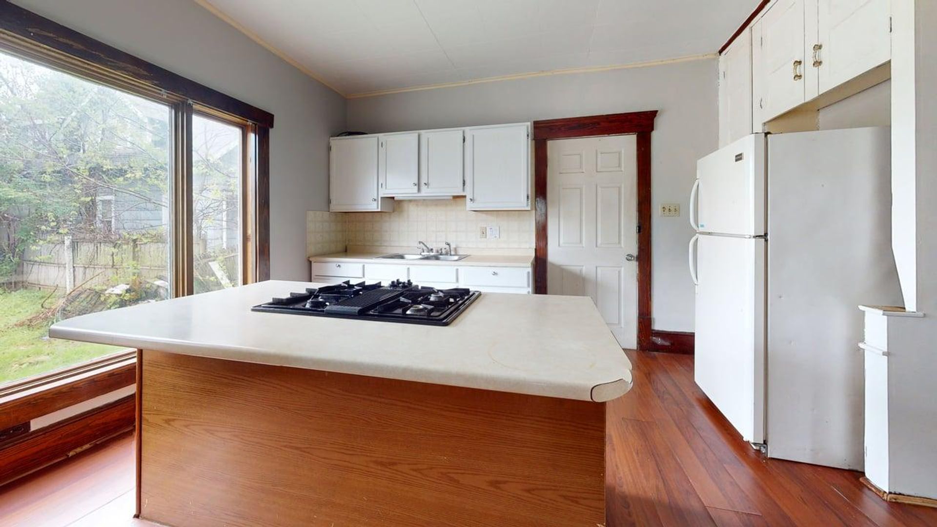 Akron Apartment: 822 Hazel Street