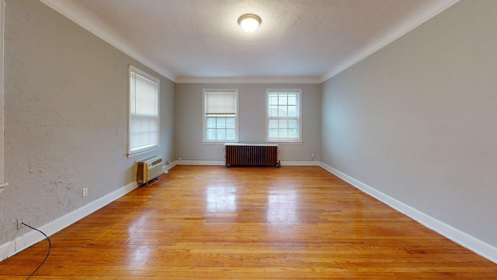 Shaker Heights Apartment: 2534 - 2538 Kemper Rd