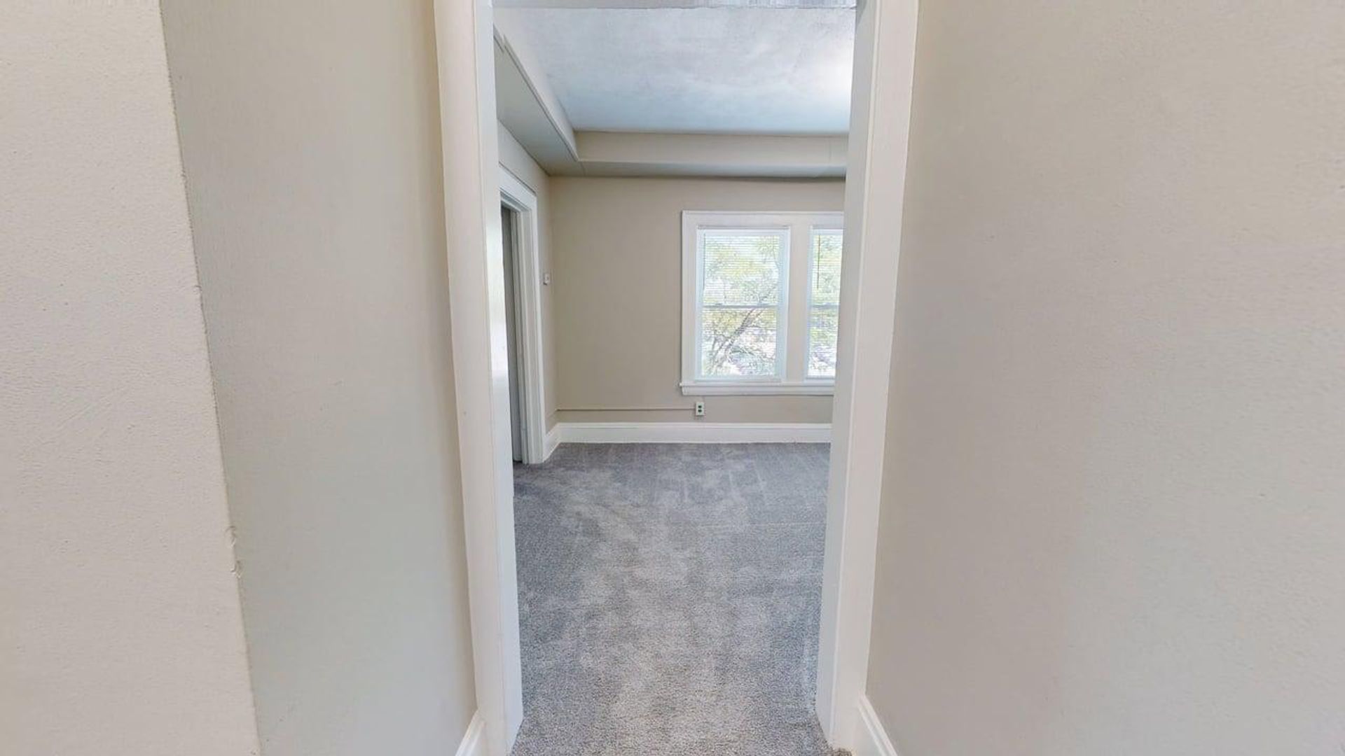 Cleveland Apartment: 3845 Riveredge Rd.