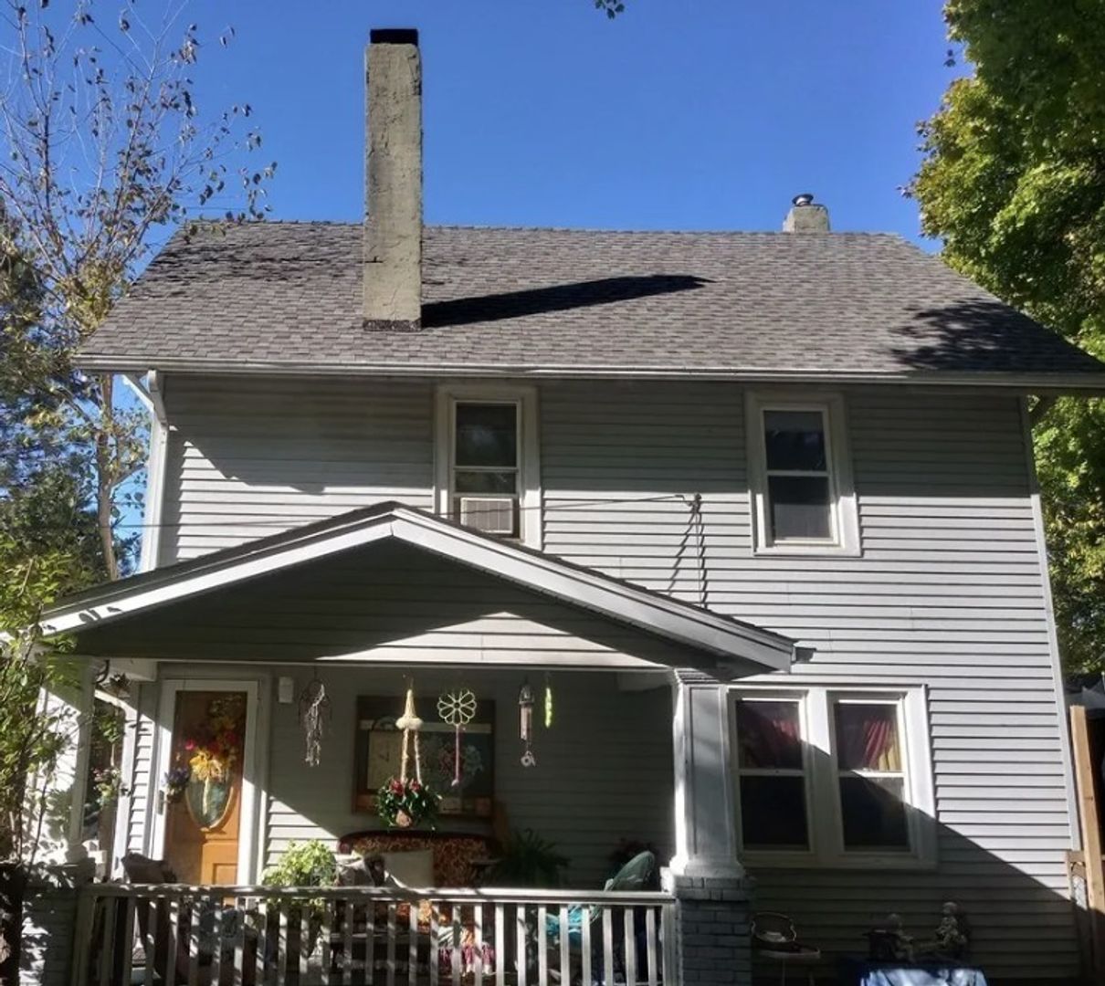 Akron House: 1297 Pondview Avenue