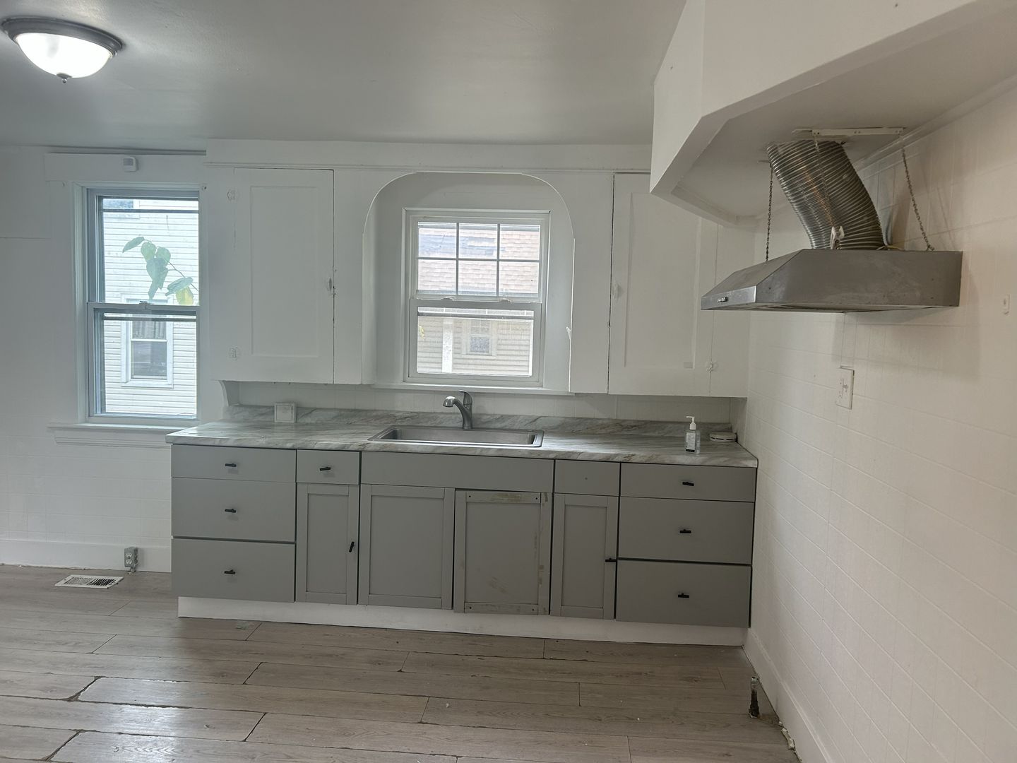 Cleveland Apartment: 3149 W 32nd Street