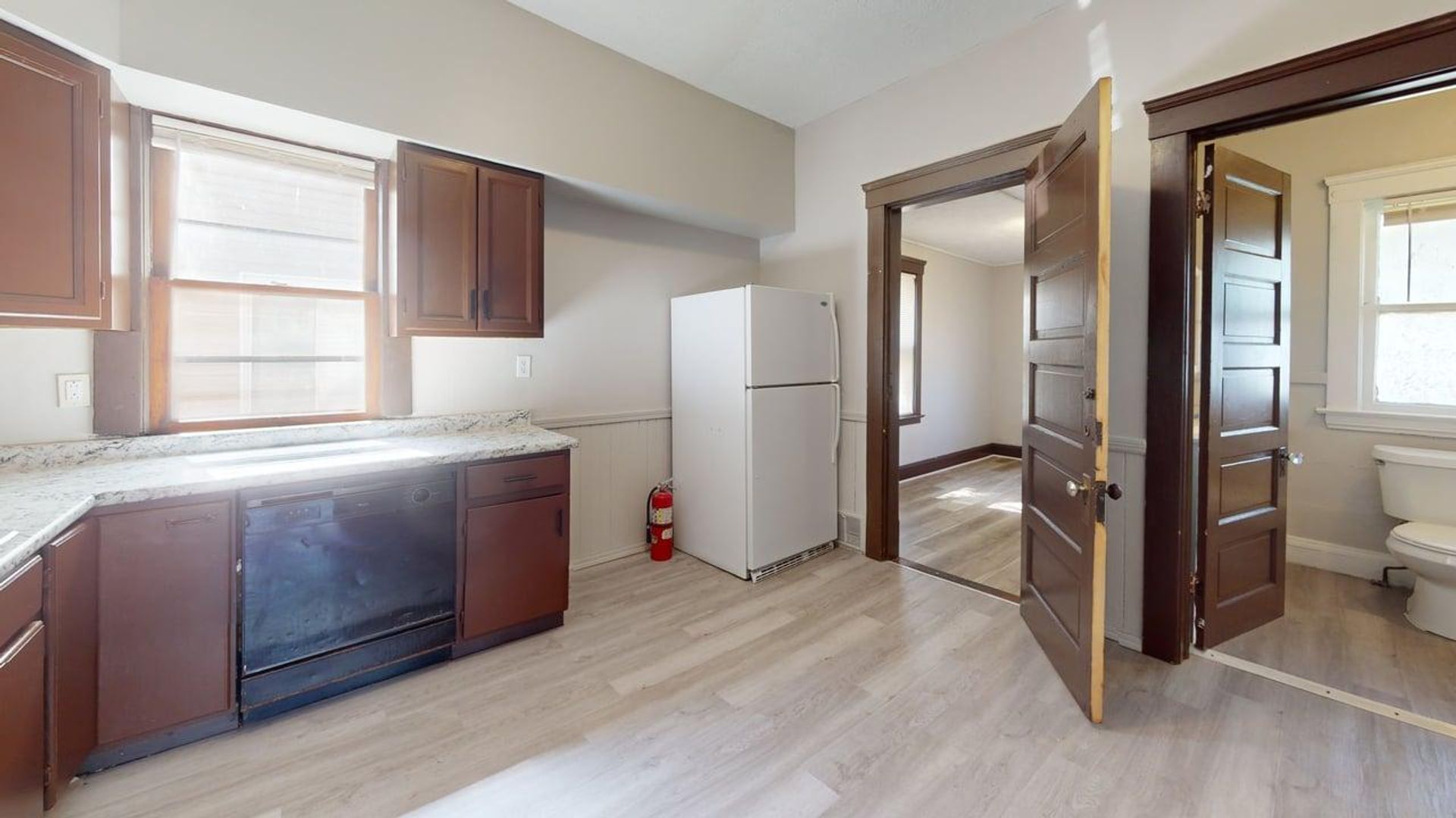 Cleveland Apartment: 800 E 157th St