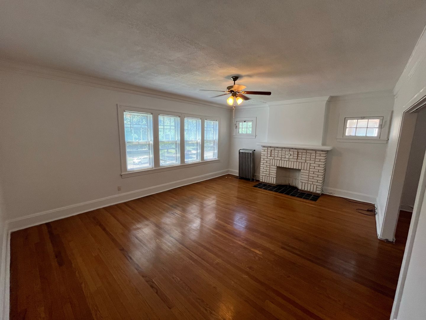 Cleveland Heights Apartment: 2431-39 Overlook Rd.