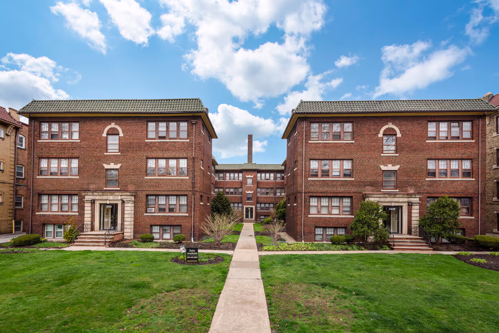 Cleveland Heights Apartment: 2431-39 Overlook Rd.