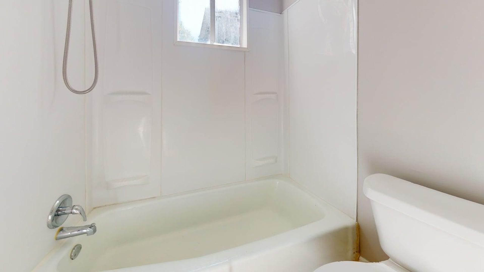 Canton Apartment: 1315 Logan Avenue NW