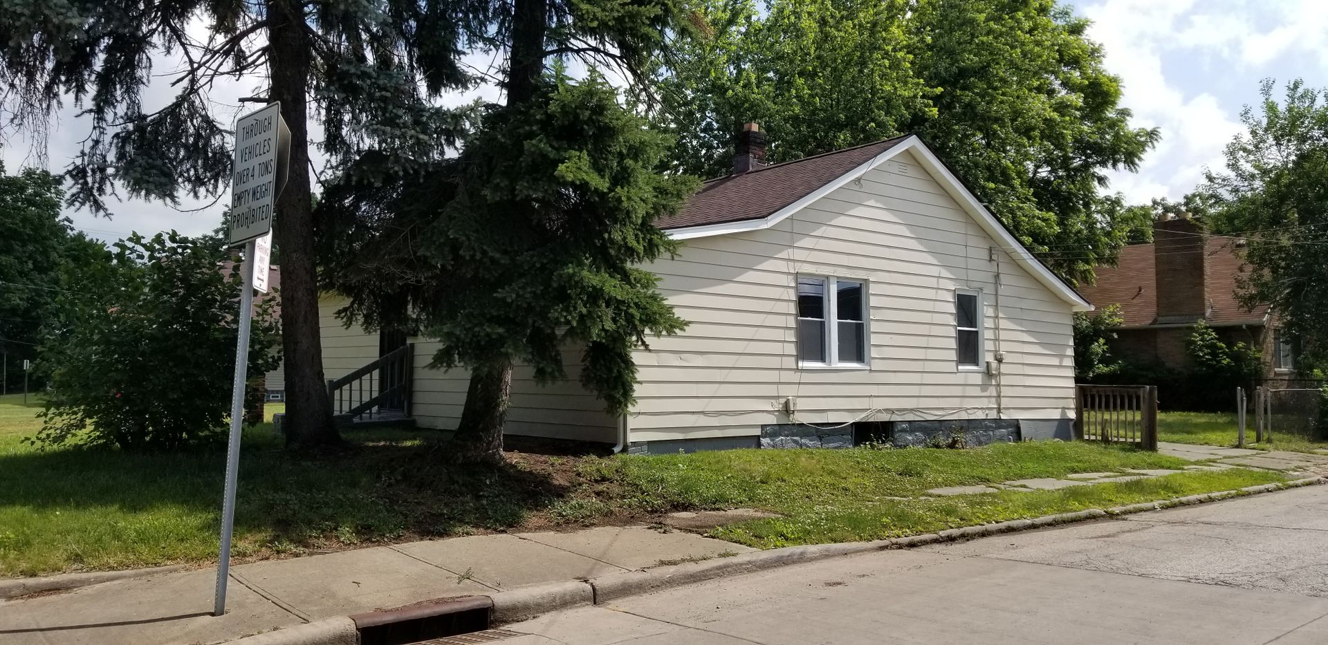 4023 Valley Rd. 8 of 12