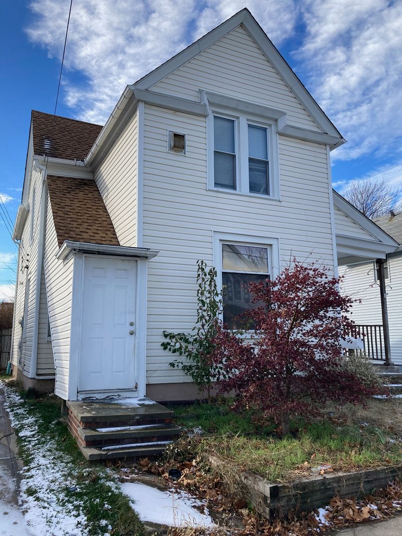 Cleveland House: 1528 West 102nd St.