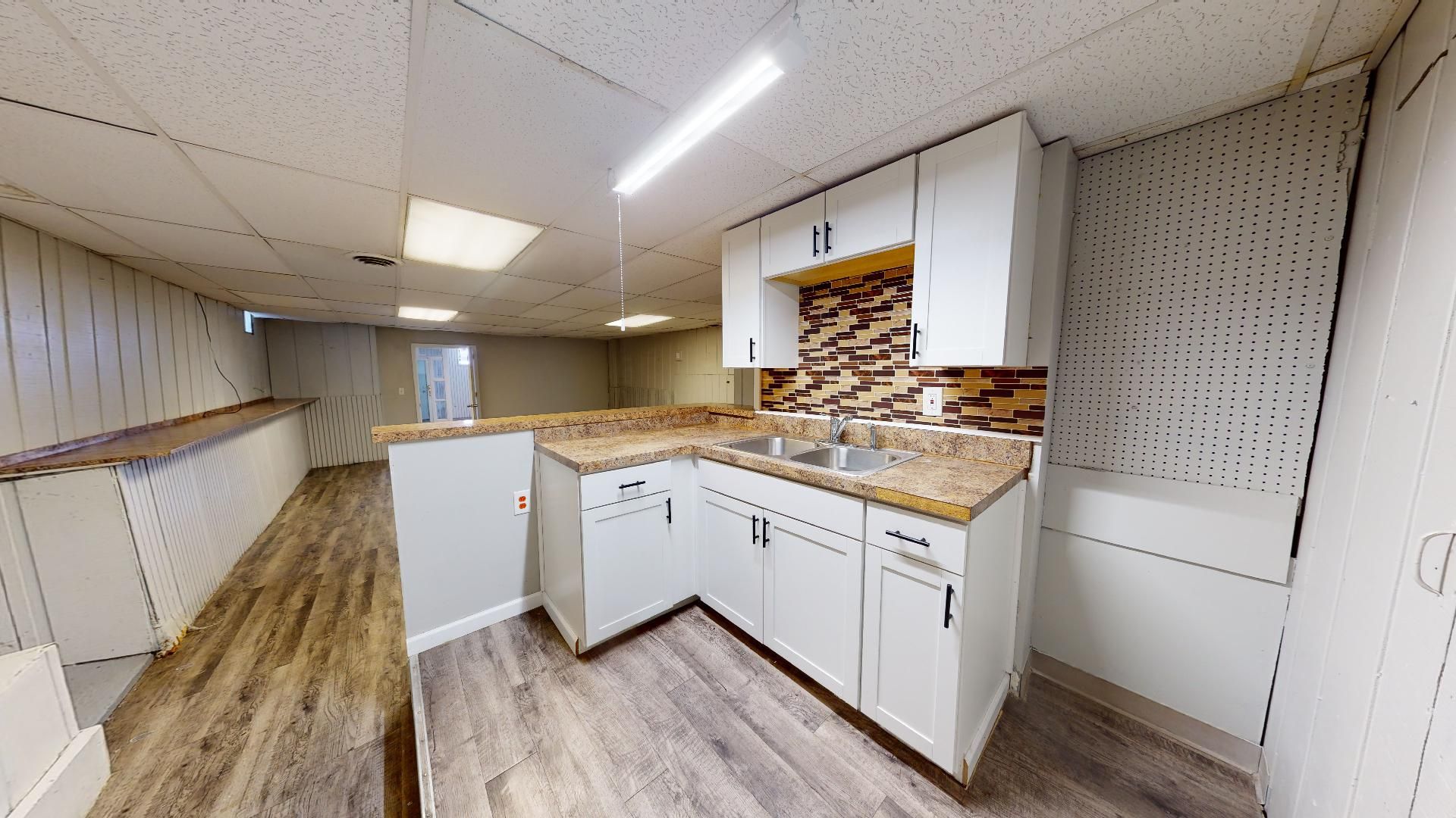 Cleveland Apartment: 6904 Lorain Ave